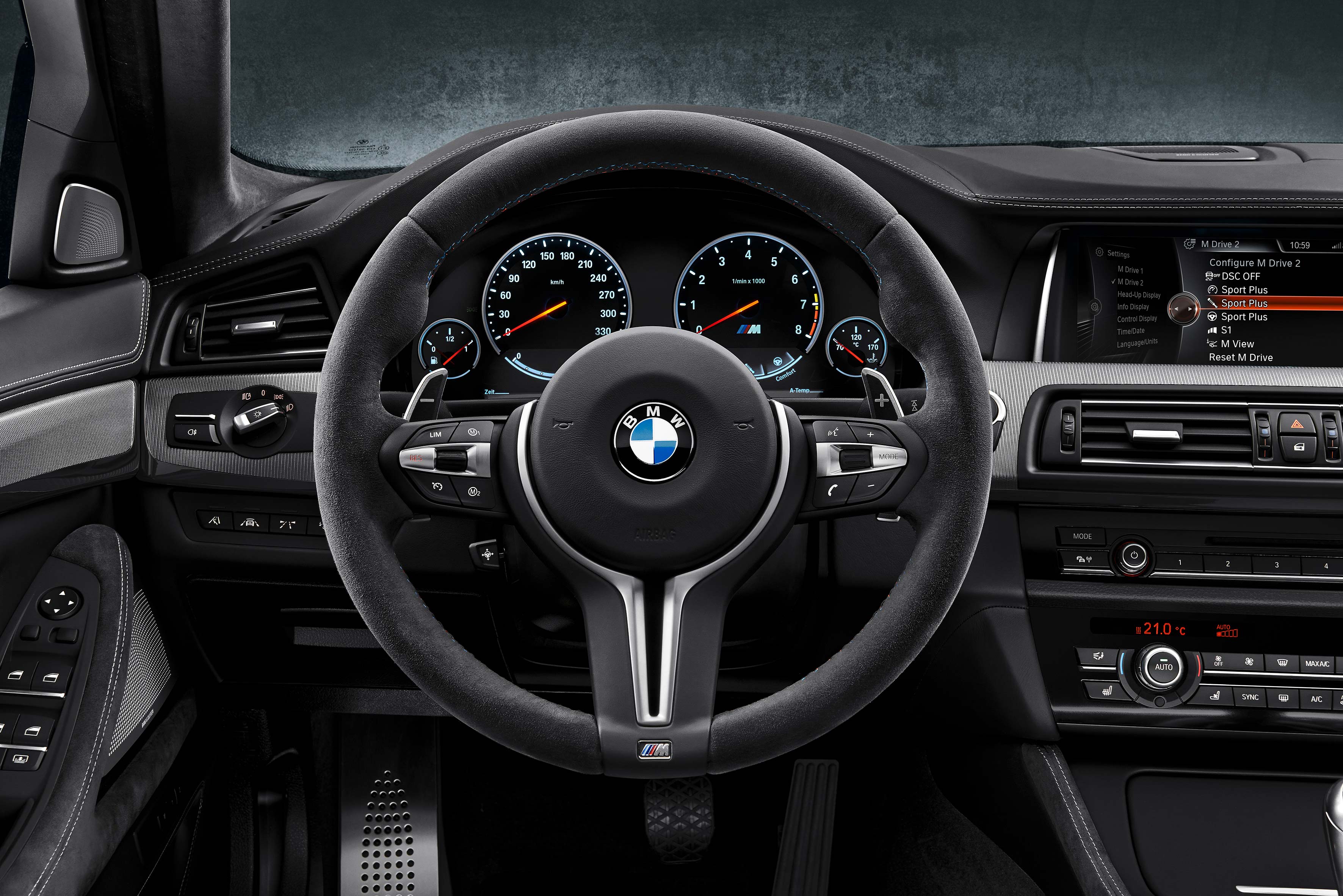 BMW 30 Jahre M5