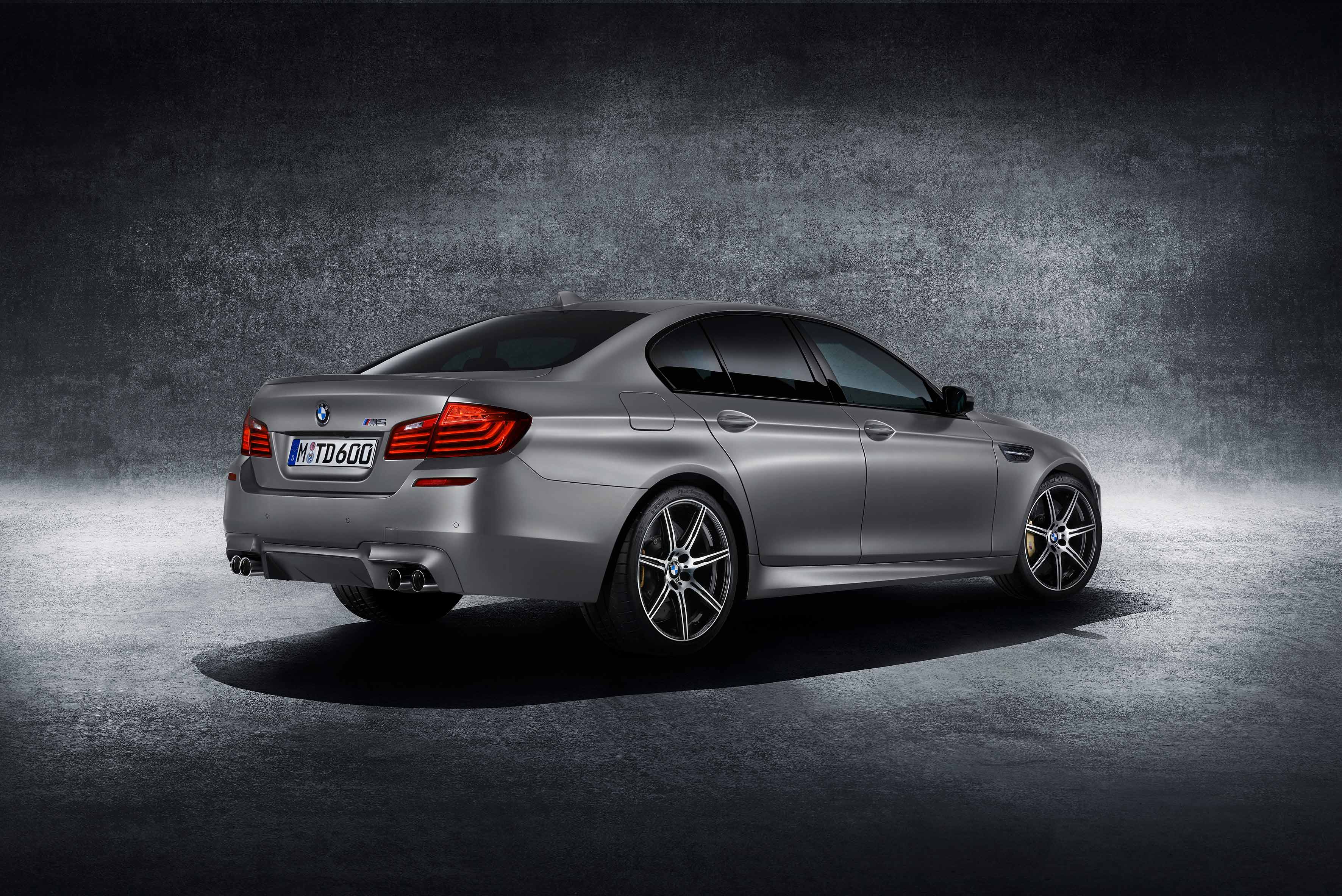 BMW 30 Jahre M5