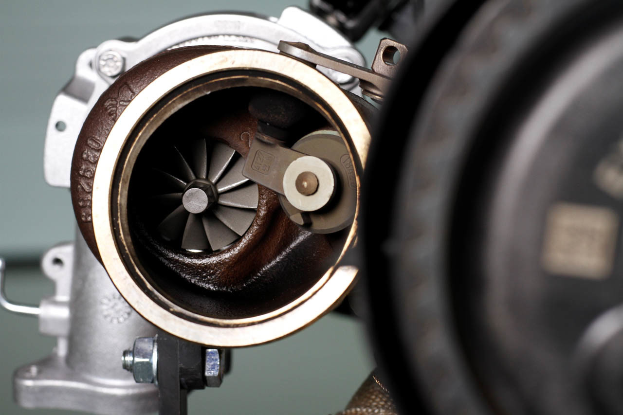 Volvo cars reveals 450 horsepower high performance dr