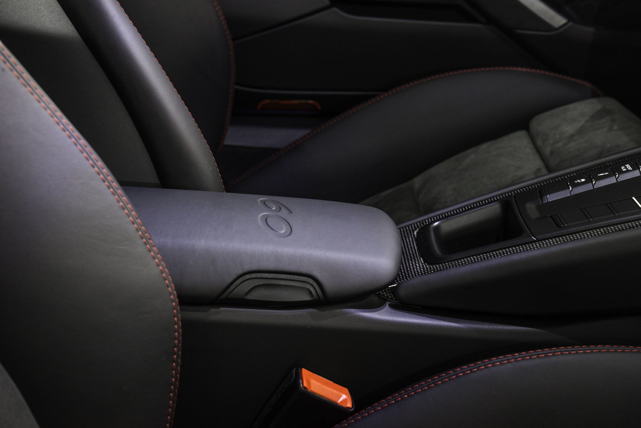 2015 Porsche 911 GTS Club Coupe 7