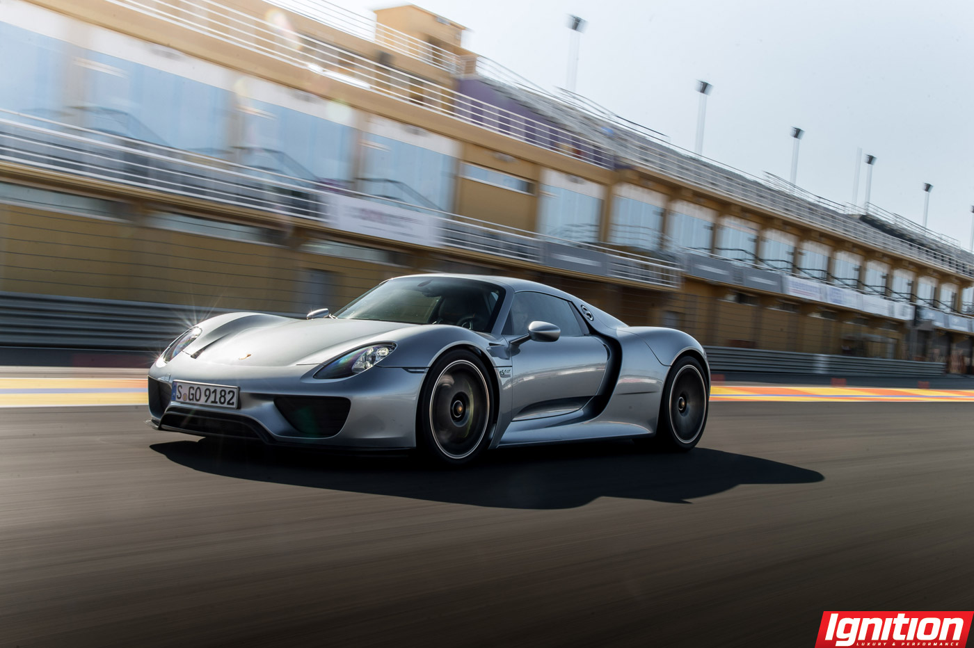 Ignition Fall 2015 Porsche 918 Spyder