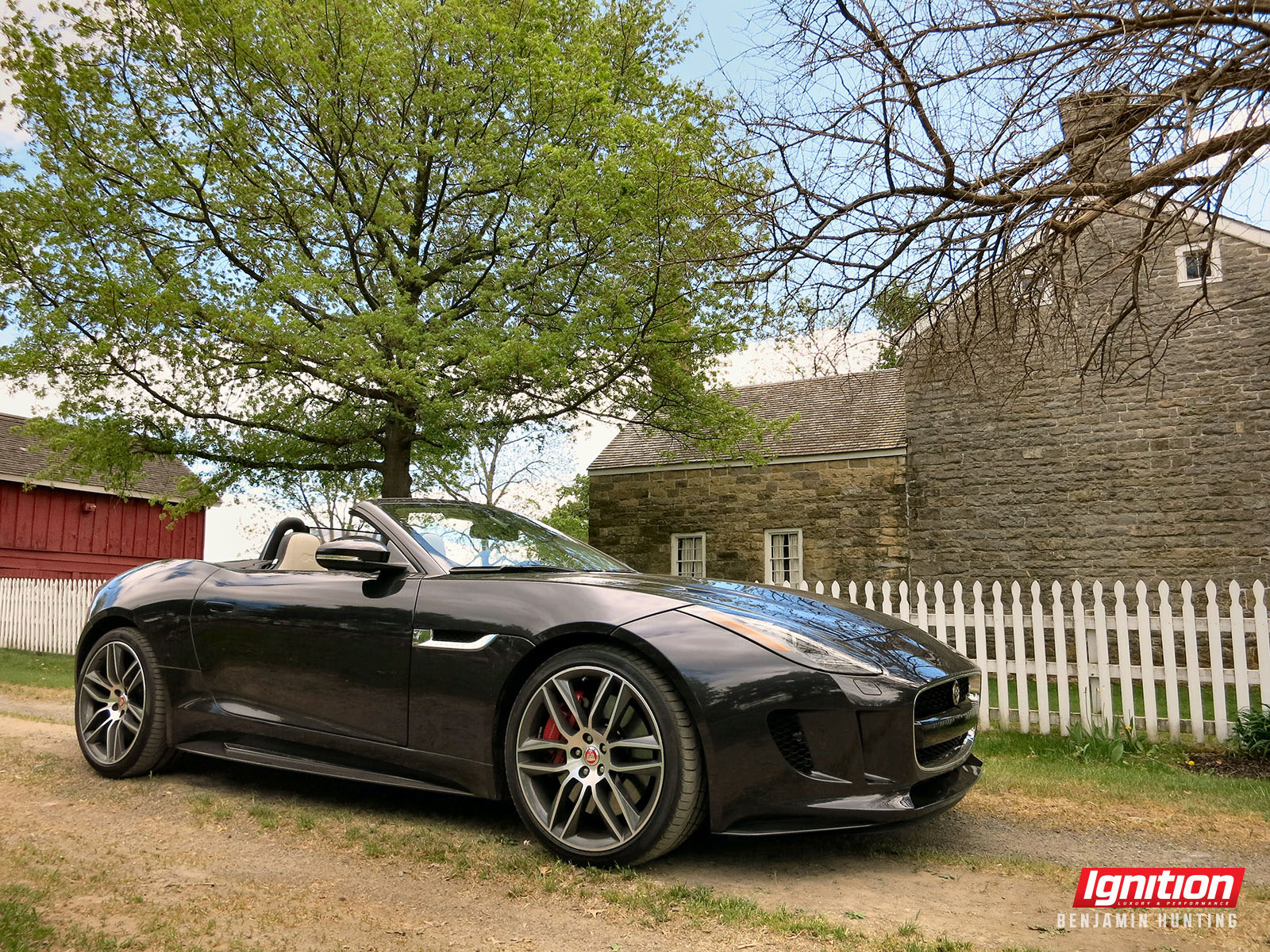 Ignition 2016-Jaguar-F-Type-Land-Rover-RR-Sport-SVR-085
