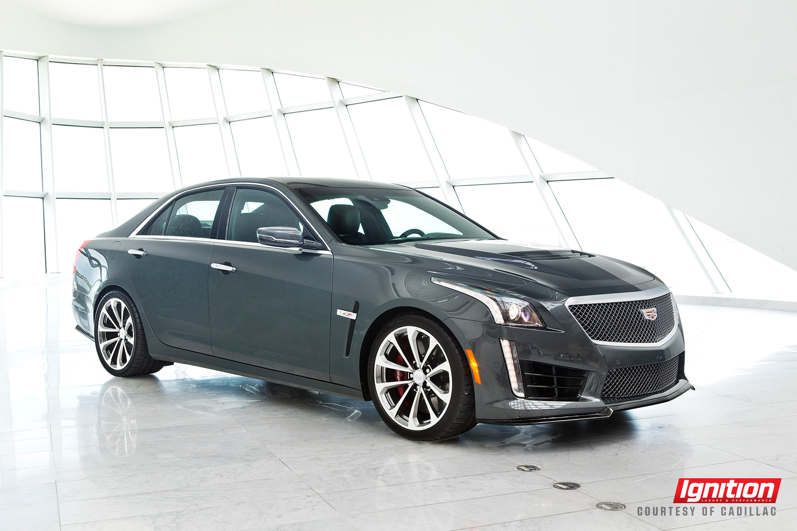 2016-Cadillac-CTS-V-Sedan-020-Ignition