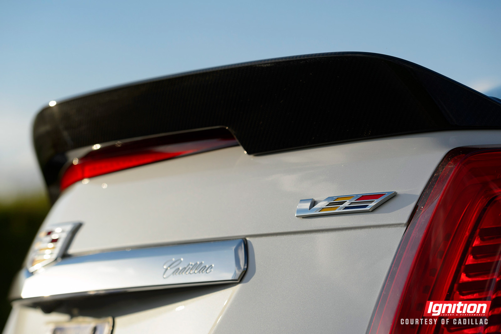 2016-Cadillac-CTS-V-Sedan-033-Ignition
