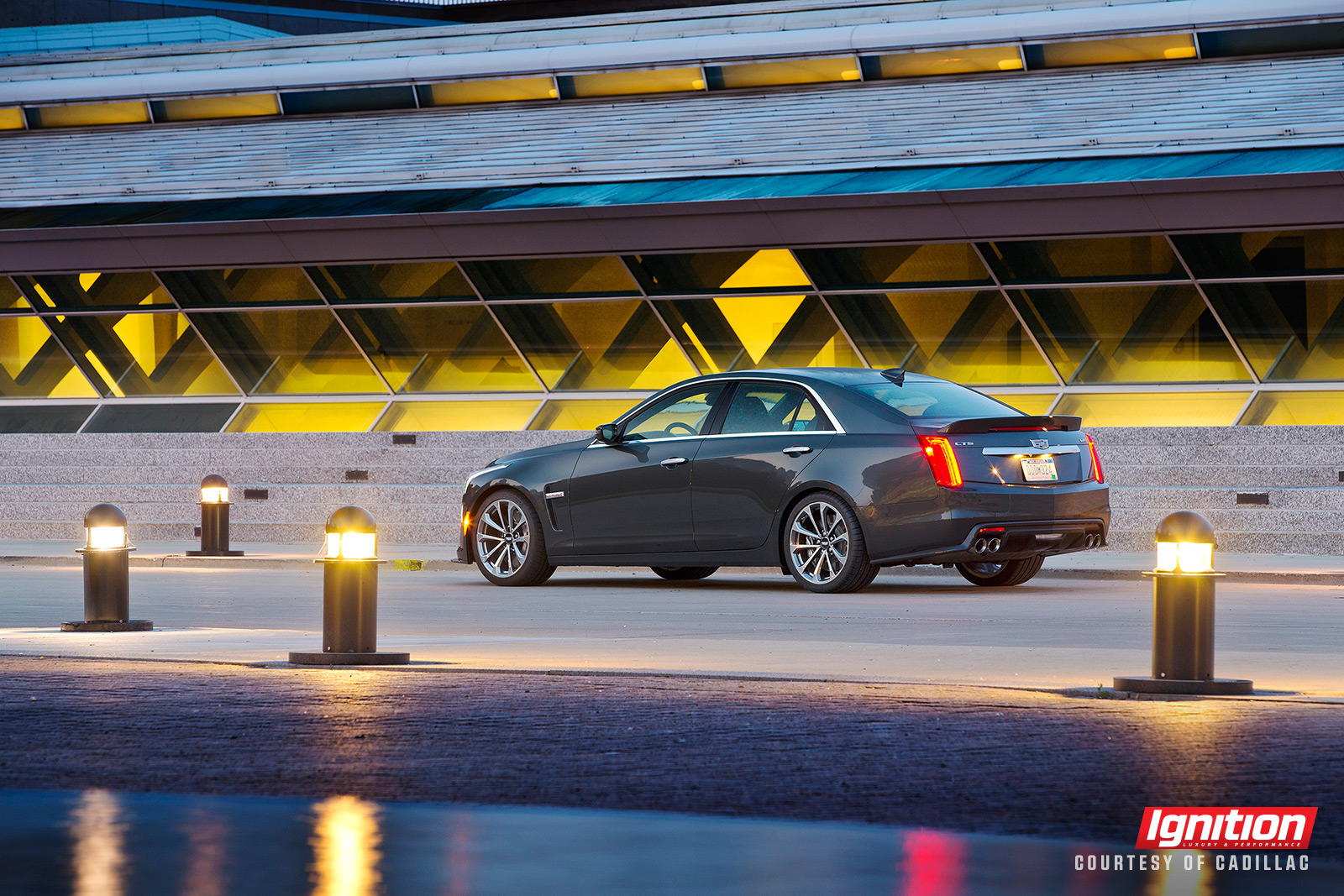 2016-Cadillac-CTS-V-Sedan-047-Ignition