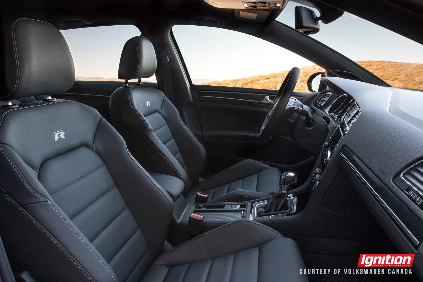 Ignition 2016 VW Golf R 12
