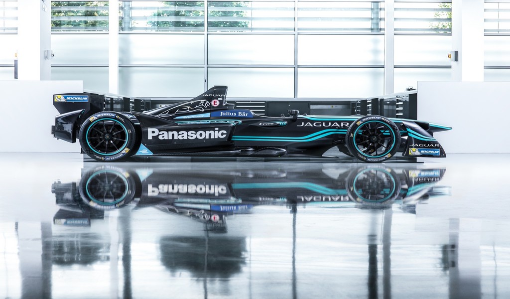 Panasonic Jaguar Racing I-Type Side