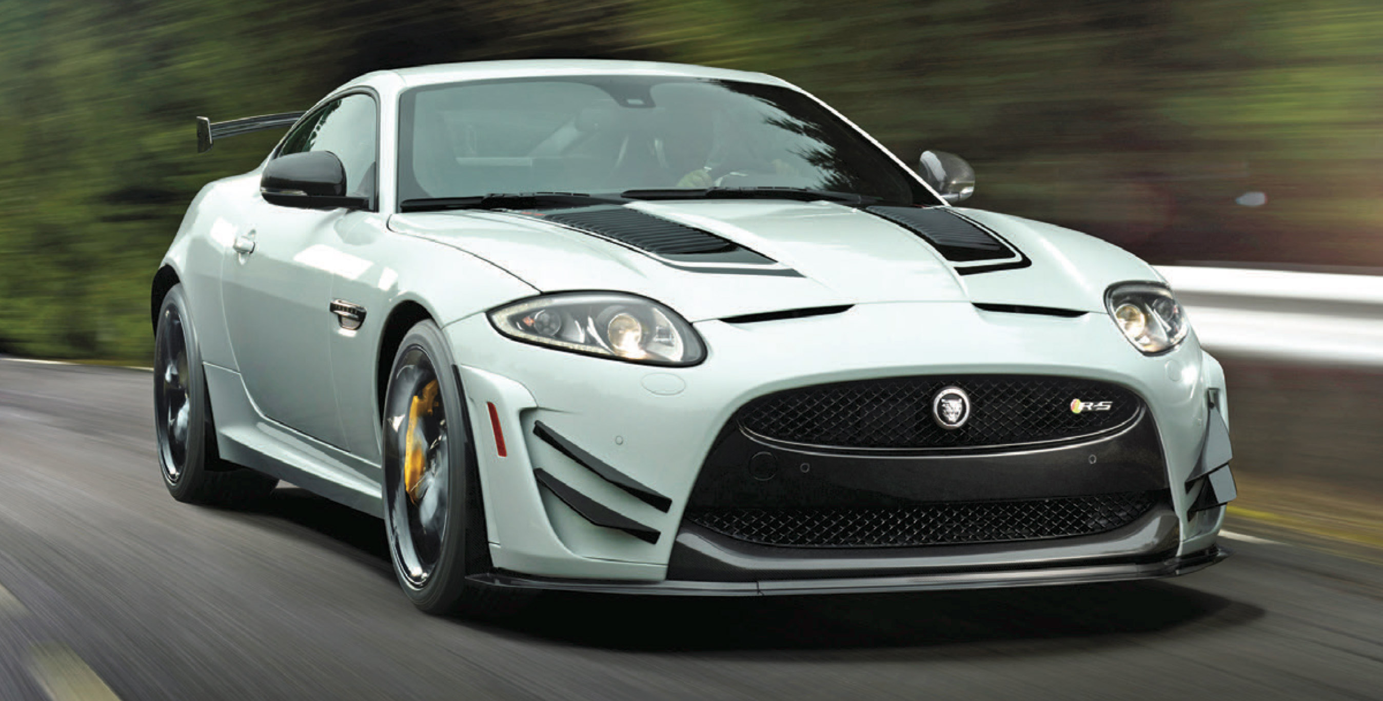Jaguar-XKR-S-GT