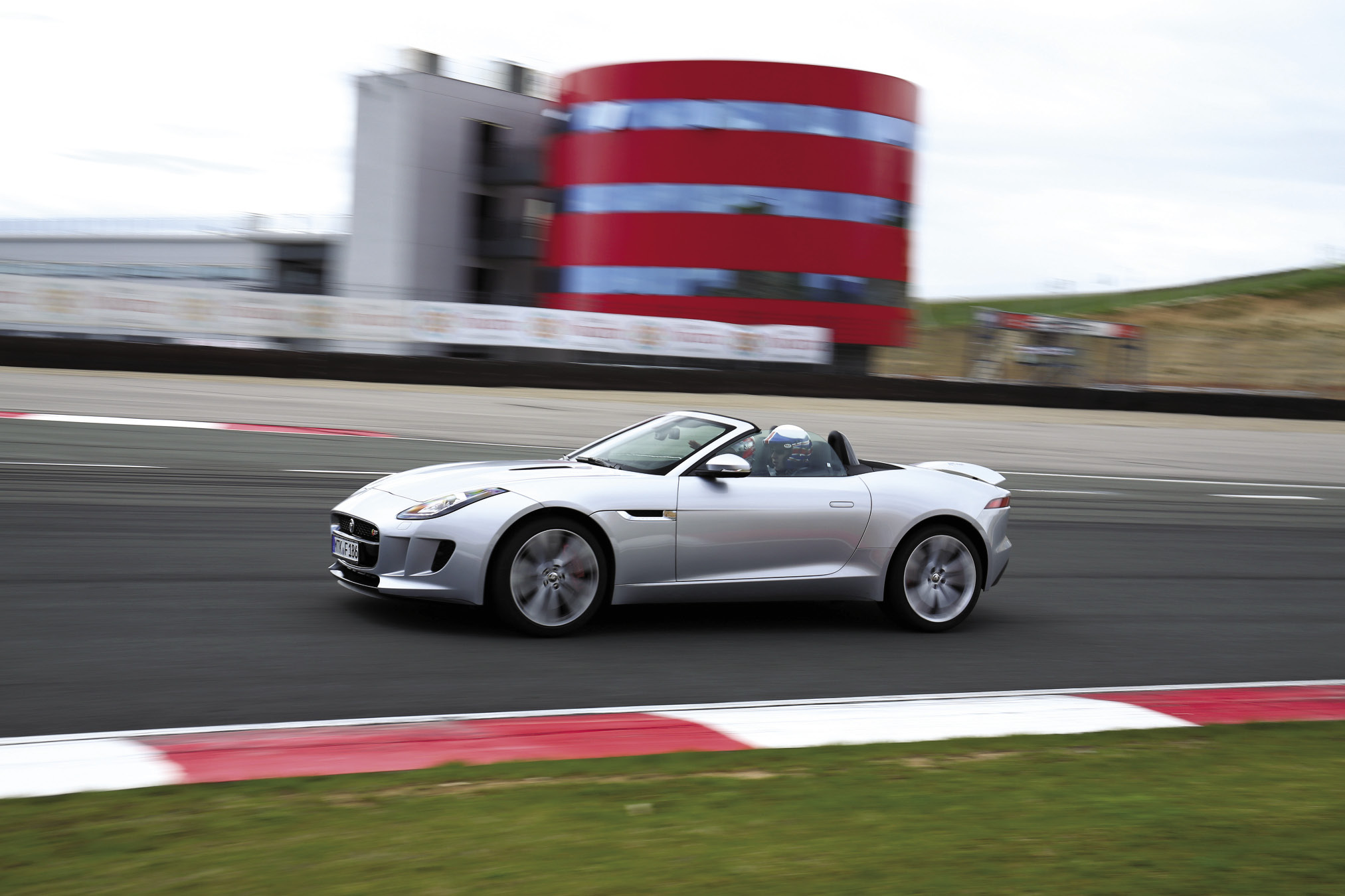 Driven: 2014 Jaguar F-Type