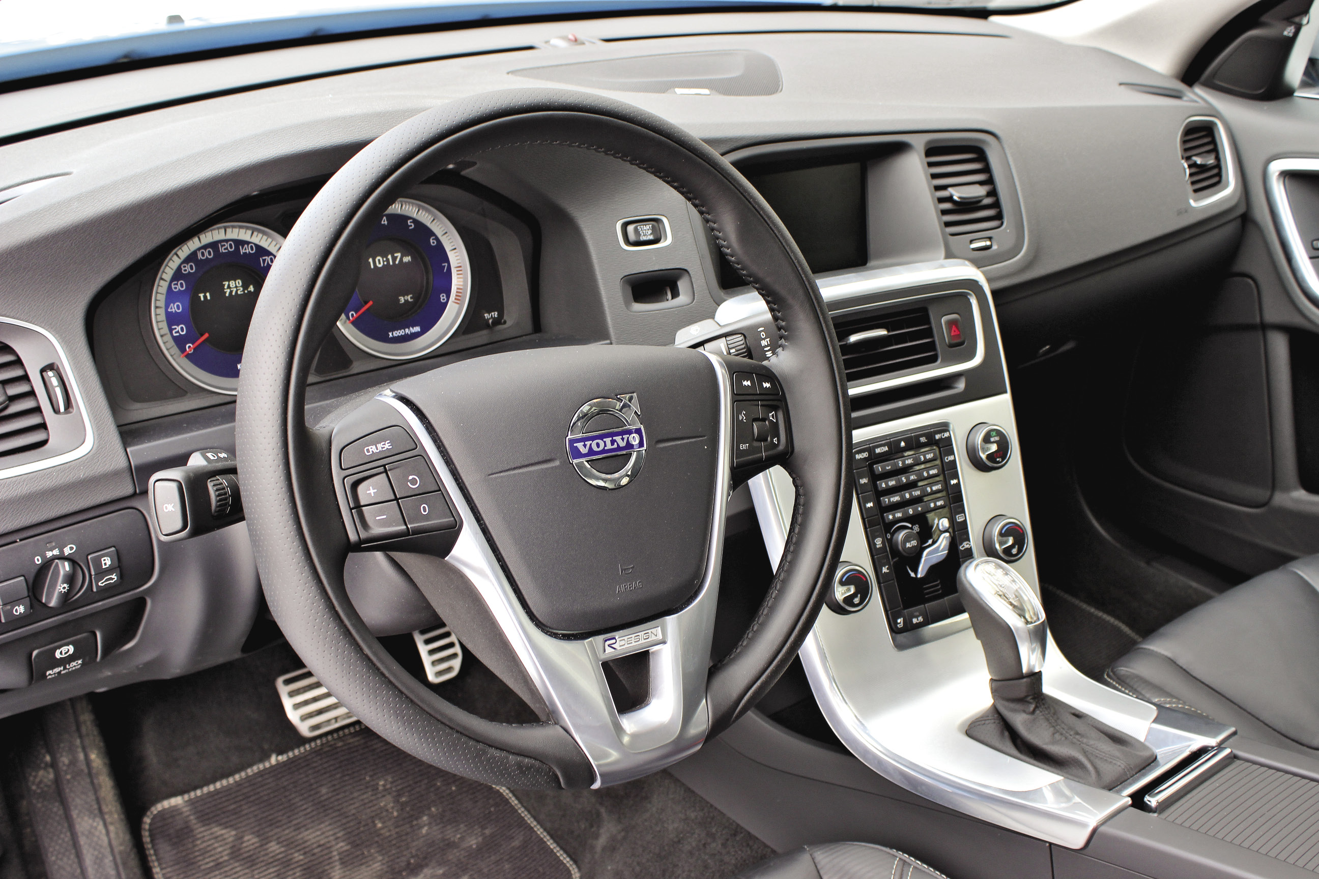 2013 Volvo S60 T6 AWD R Design Platinum