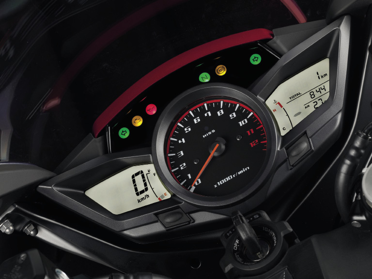 Ninety percent of the VFR1200FA’s 170 horsepower is available at 4,000 rpm.
