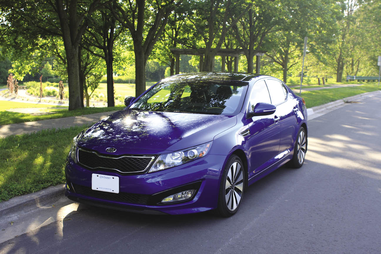 2011 Kia Optima SX Photo by Lee Bailie