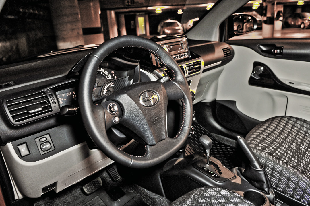 2012_Scion_IQ_25_opt